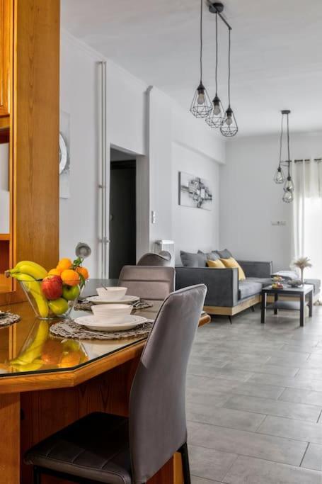Urban Breeze Apartment *